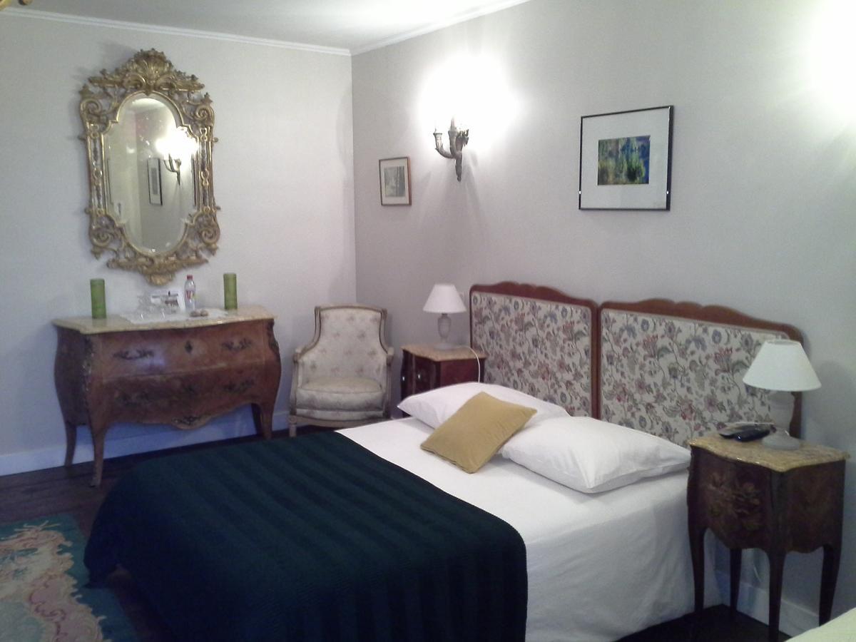 Bed and Breakfast Le Logis De Ruelle Exteriér fotografie